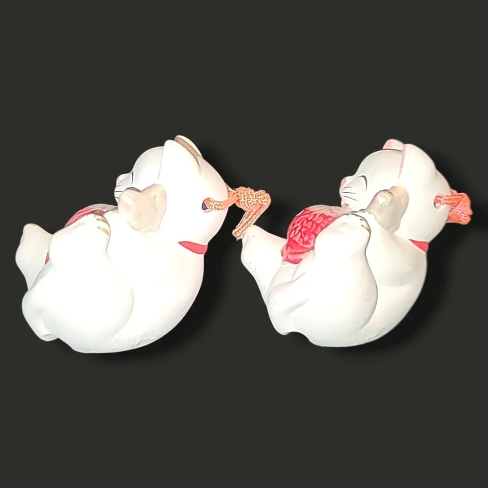 Lot 2 Japanese‎ Lucky Cat Ceramic Bells Maneki Neko With Fish Ornaments